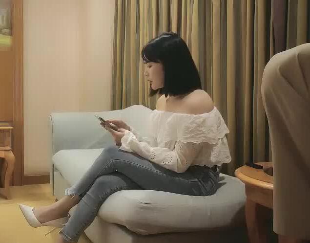 小马寻花08-14嫩白小姐の极致诱惑，深夜独享激情时刻