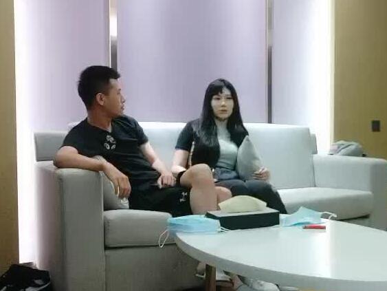 牛屌探花08-10 斯文眼镜御姐被狂操到失禁喷水