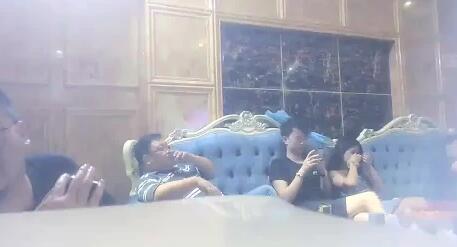大宝寻花08-04 KTV小姐出台激情实录 夜场狂欢直击