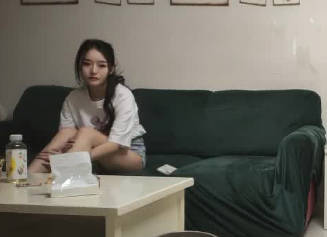 捶子探花06-18青春活力小姐姐激情演绎制服诱惑