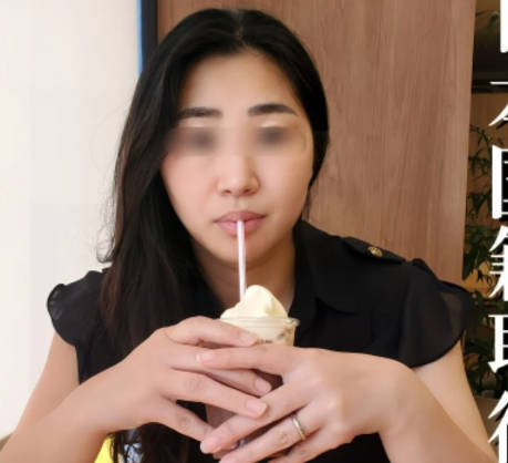FC2PPV-4652595 马来少妇酒店偷腥实录 背德中出高潮不断