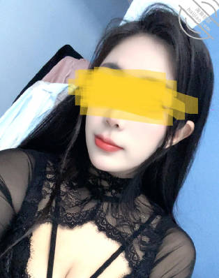 人妻偷情正酣突遭丈夫查岗 紧张刺激险些败露