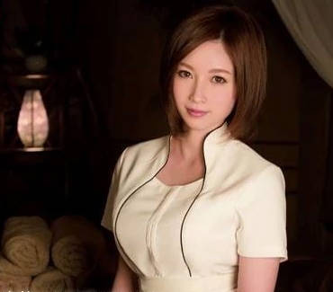 SNIS-157 奧田咲H罩杯爆乳美容師 極致揉捏按摩讓你爽到升天