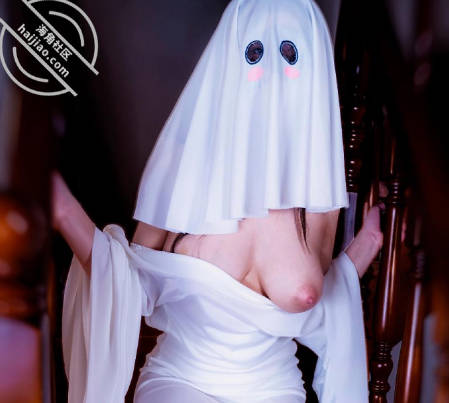 JK制服巨乳学生妹娇喘连连 湿身诱惑