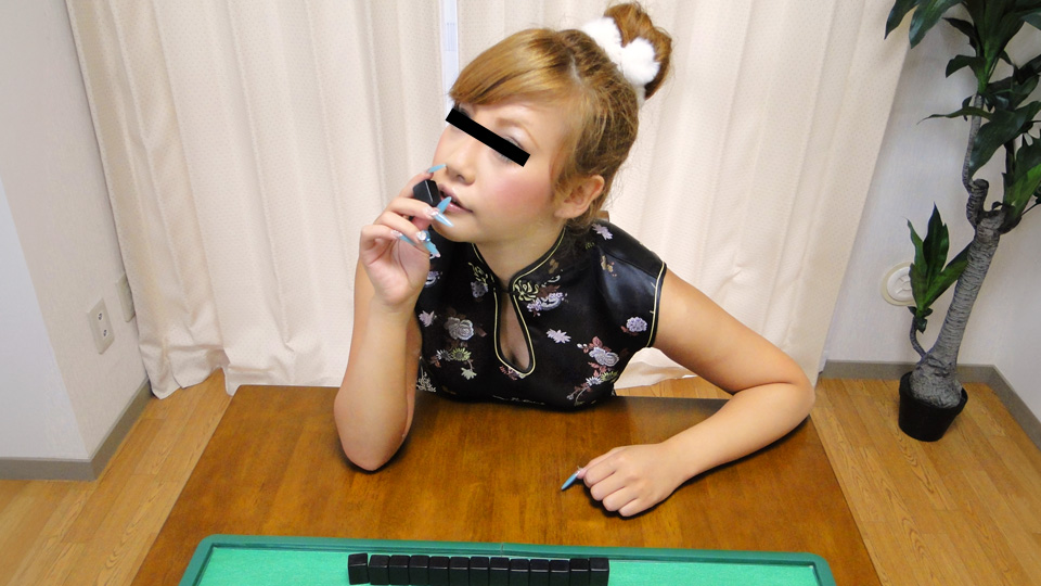 022425_01 雀士ひなの脱衣麻将！输牌就脱光 激烈对局诱惑满点