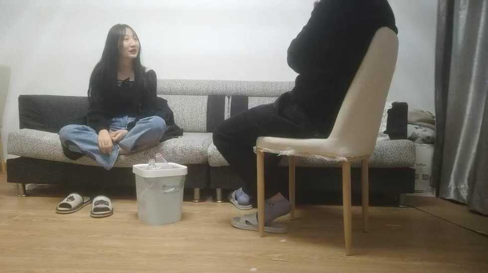 校花夜场兼职日记 VIP包间不为人知的金钱交易